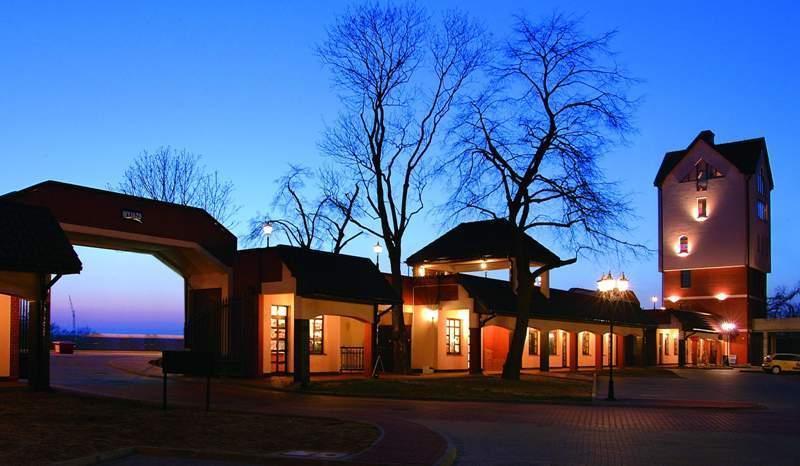 Fort Hotel Varsó Kültér fotó