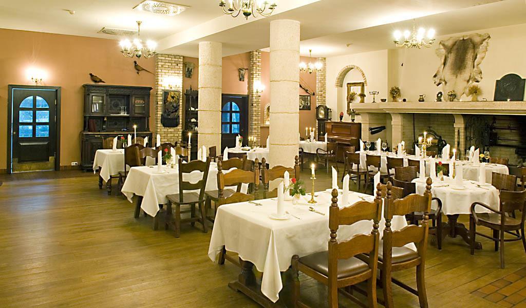 Fort Hotel Varsó Kültér fotó